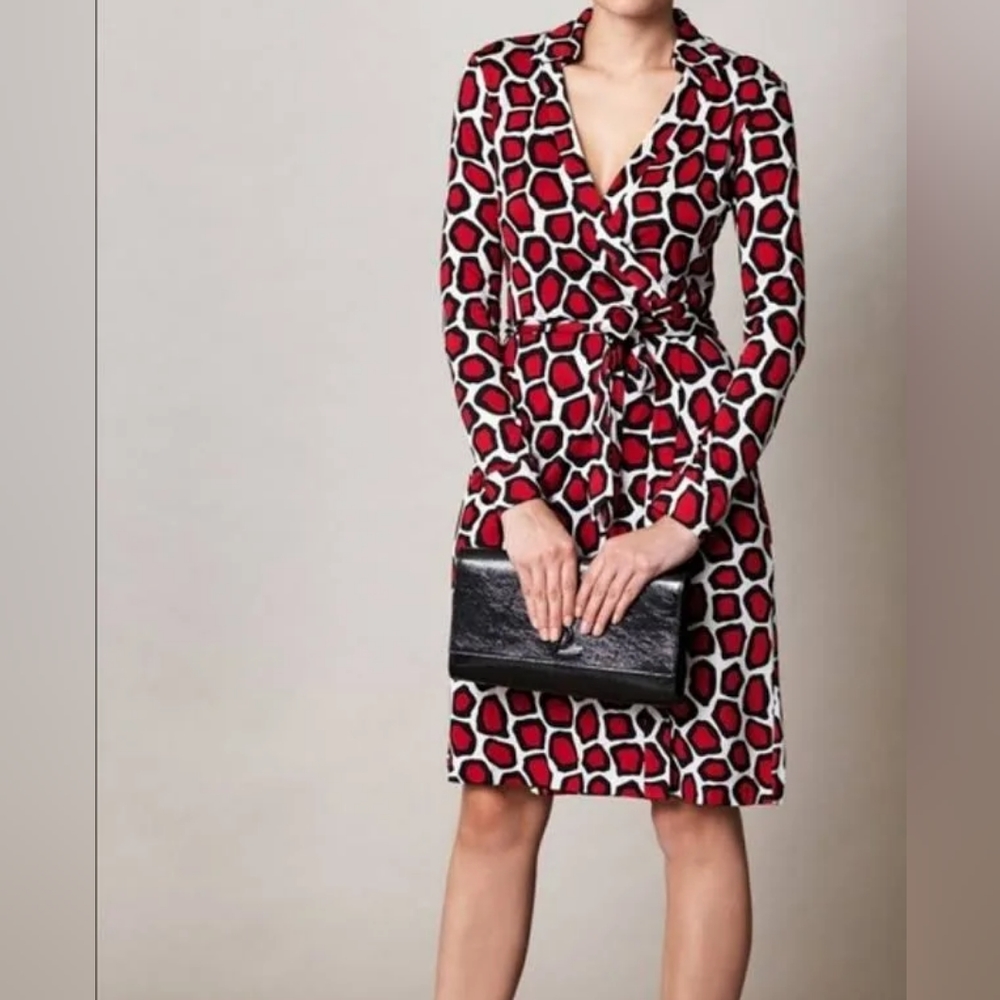 Diane Von Furstenberg 'Jeanne' Red/Black Print Silk Jersey Wrap Dress, Size 14